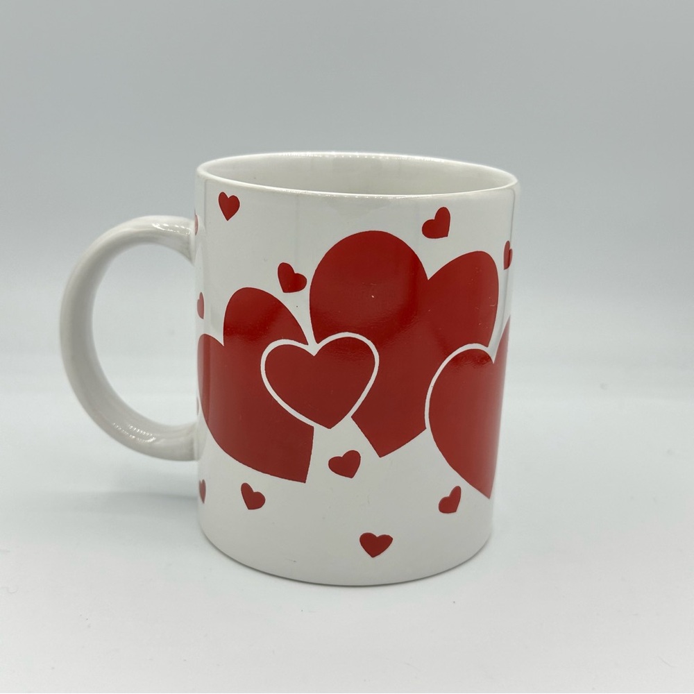Vintage 2002 JJ International Warwick Valentines Heart Mug 8oz